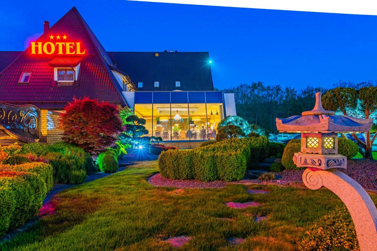 Hotel Na Polboru Шерадз Екстериор снимка